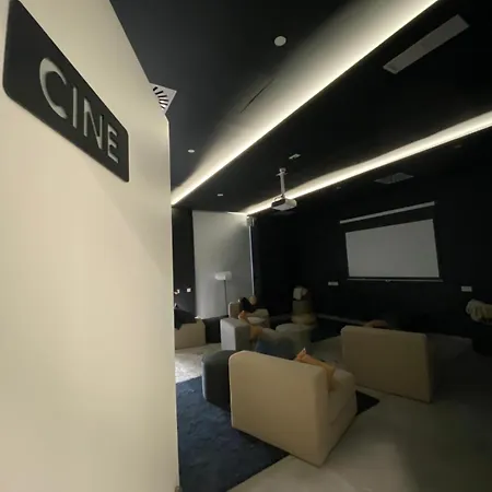 Apartment Skyline Center, Luxury, Planta 20 *